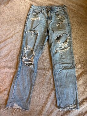 American Eagle Outfitters Light Blue Distressed Straight Leg Jeans